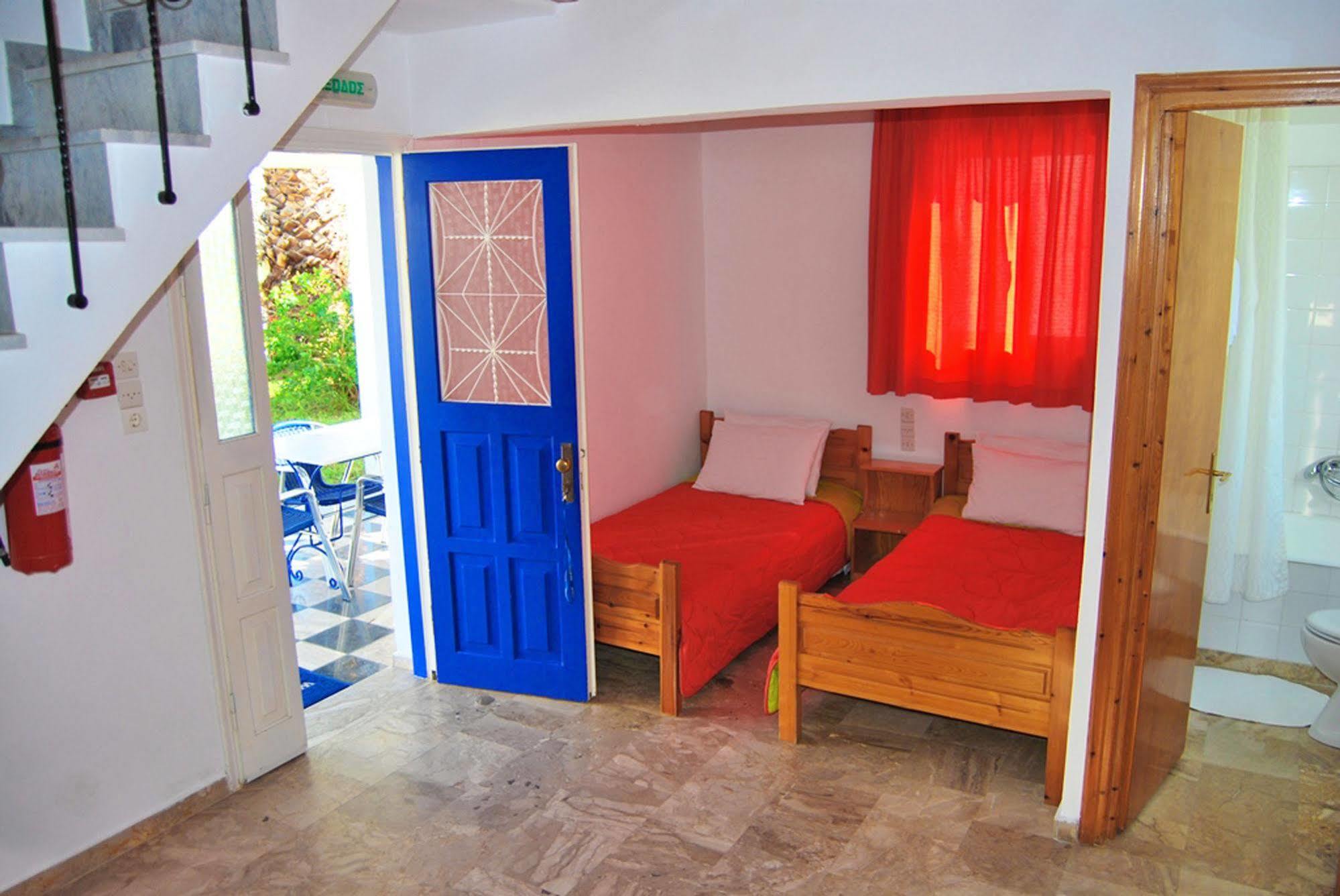 Houdis Houses Parálion Ástros エクステリア 写真
