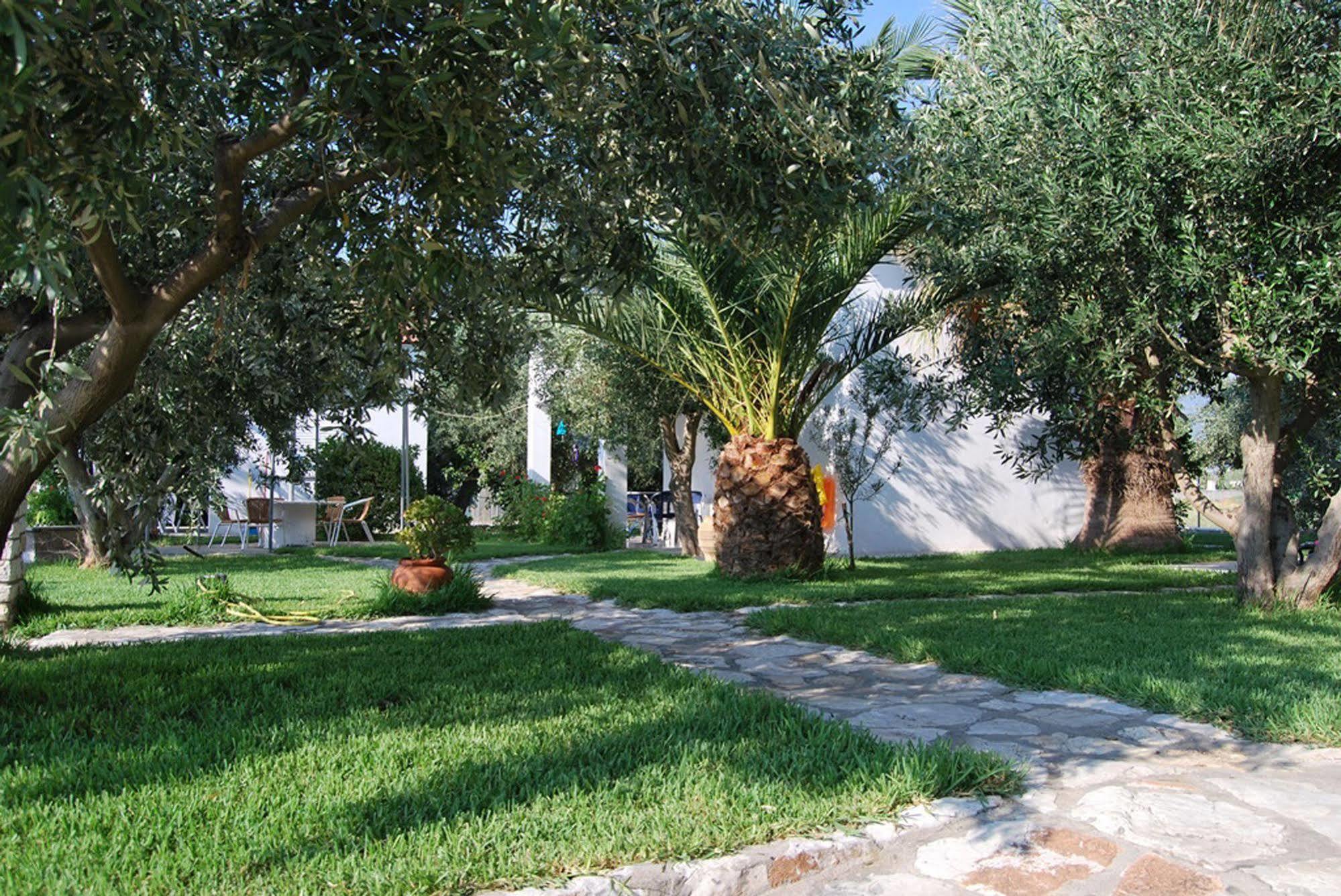 Houdis Houses Parálion Ástros エクステリア 写真